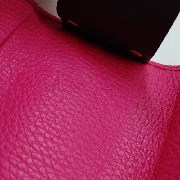 NEW Authentic GUCCI Key Case Pink Pebbled Leather (GGXX086) - Picture 8 of 12